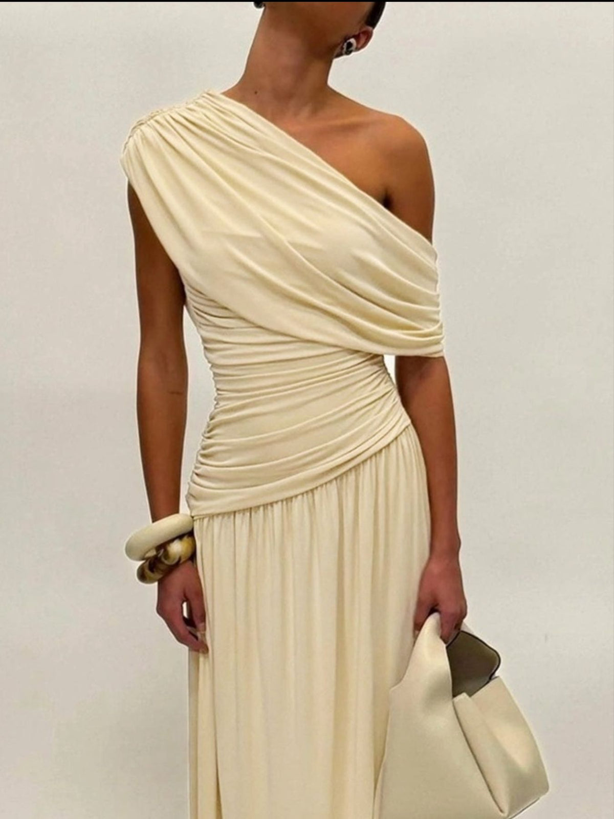 b8c93bdf-bcaa-4c71-8599-aae581b676e7-Max