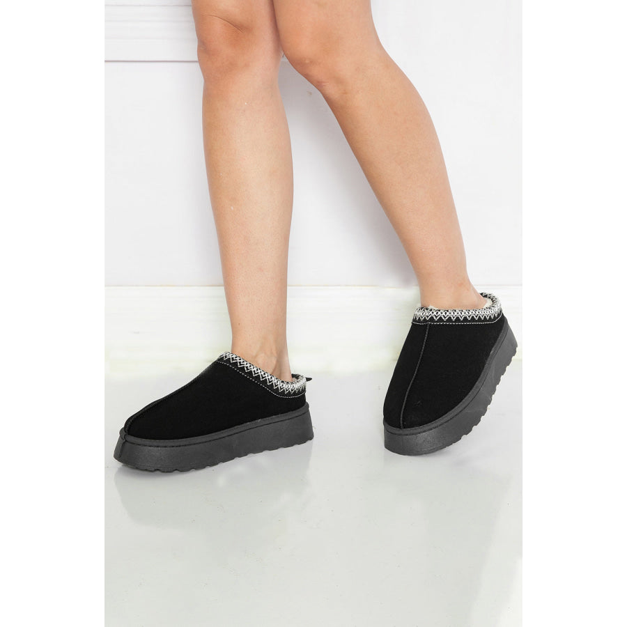 Black Contrast Print Suede Plush Lined Snow Boots Shoes & Bags/Boots