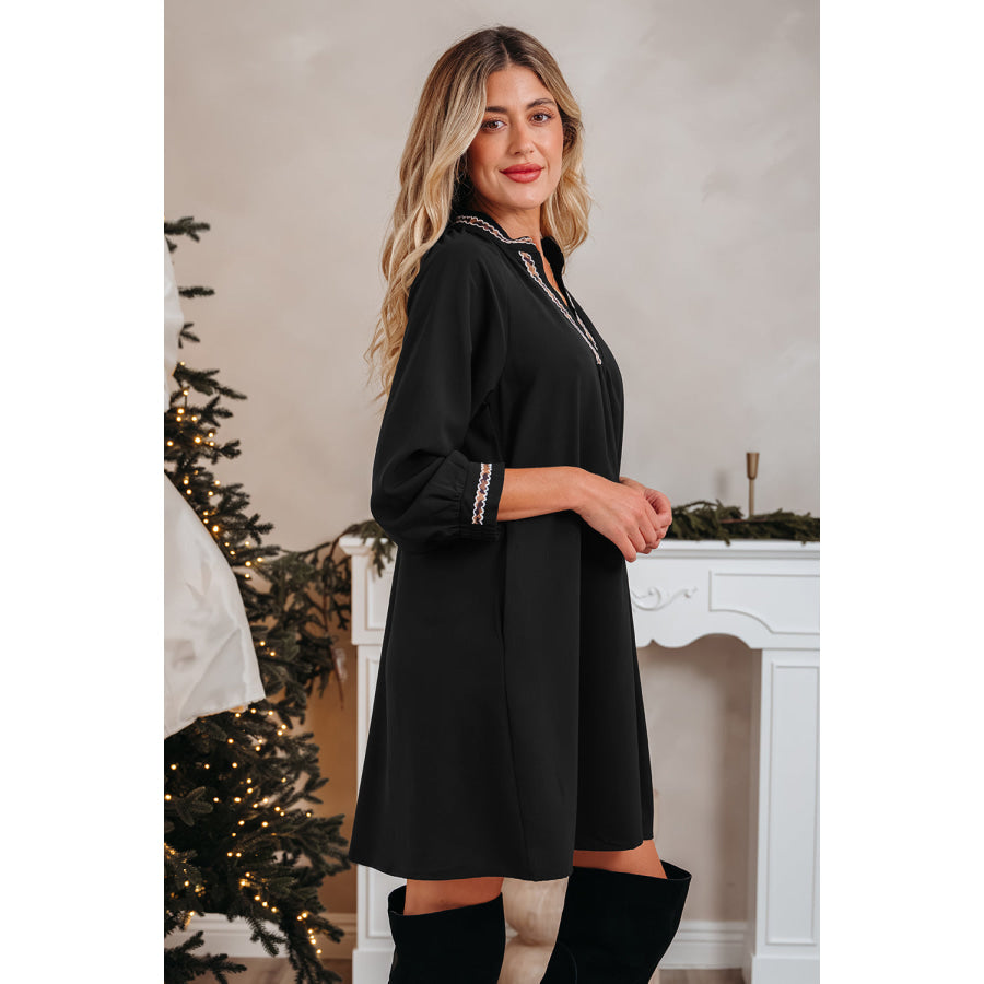 Black Contrast Trim V Neck Bracelet Sleeve Shift Mini Dress Dresses/Mini Dresses