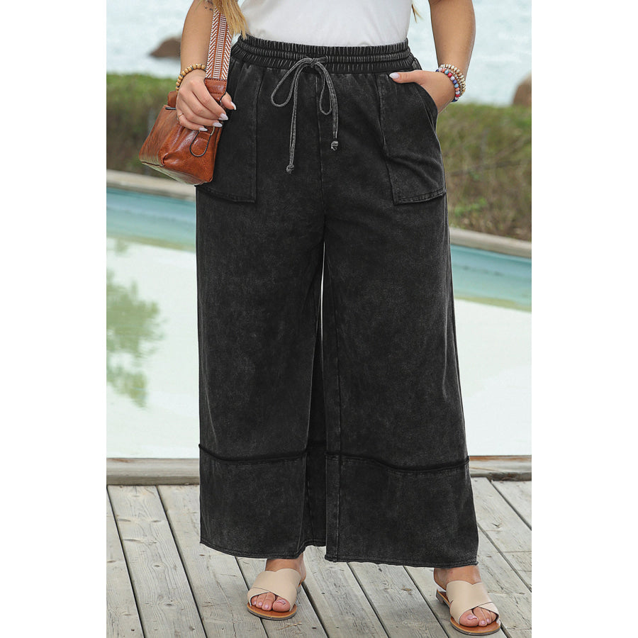 Black Plus Mineral Wash Exposed Seam Wide Leg Cropped Pants Plus Size/Plus Size Bottoms