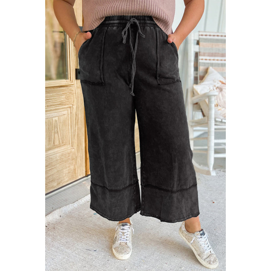 Black Plus Mineral Wash Exposed Seam Wide Leg Cropped Pants Plus Size/Plus Size Bottoms