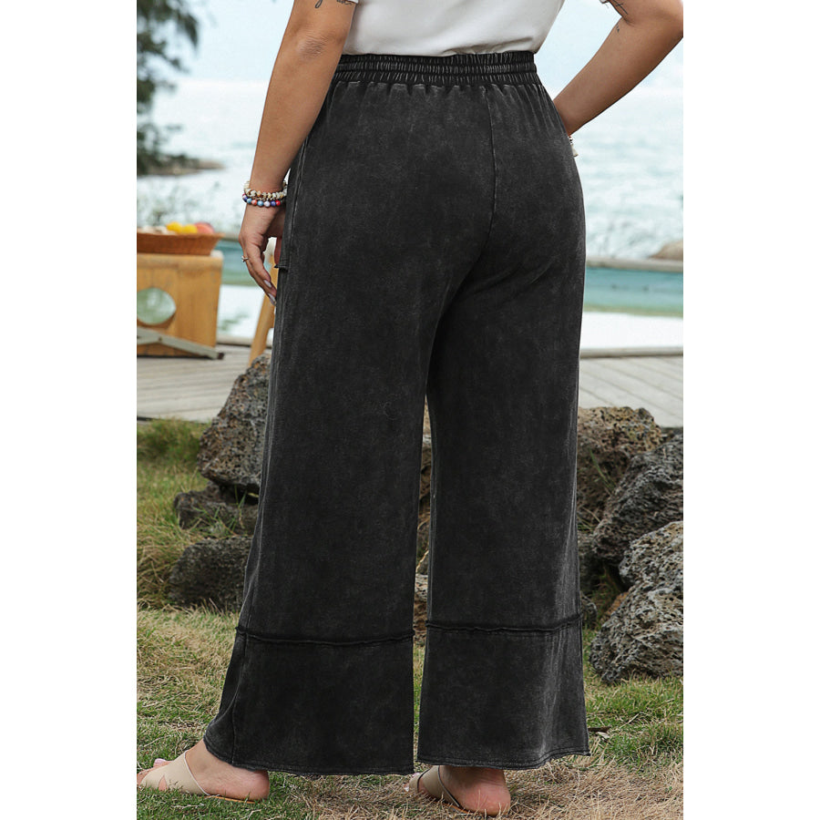 Black Plus Mineral Wash Exposed Seam Wide Leg Cropped Pants Plus Size/Plus Size Bottoms