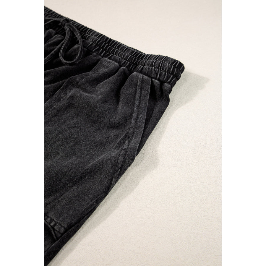 Black Plus Mineral Wash Exposed Seam Wide Leg Cropped Pants Plus Size/Plus Size Bottoms