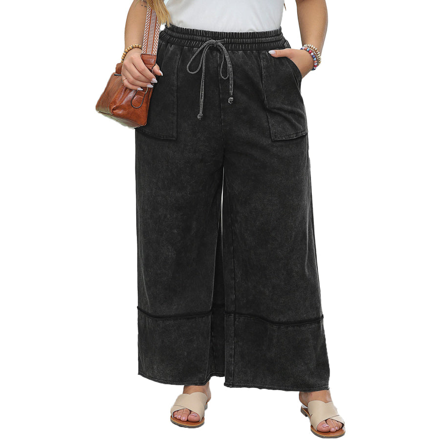 Black Plus Mineral Wash Exposed Seam Wide Leg Cropped Pants Plus Size/Plus Size Bottoms