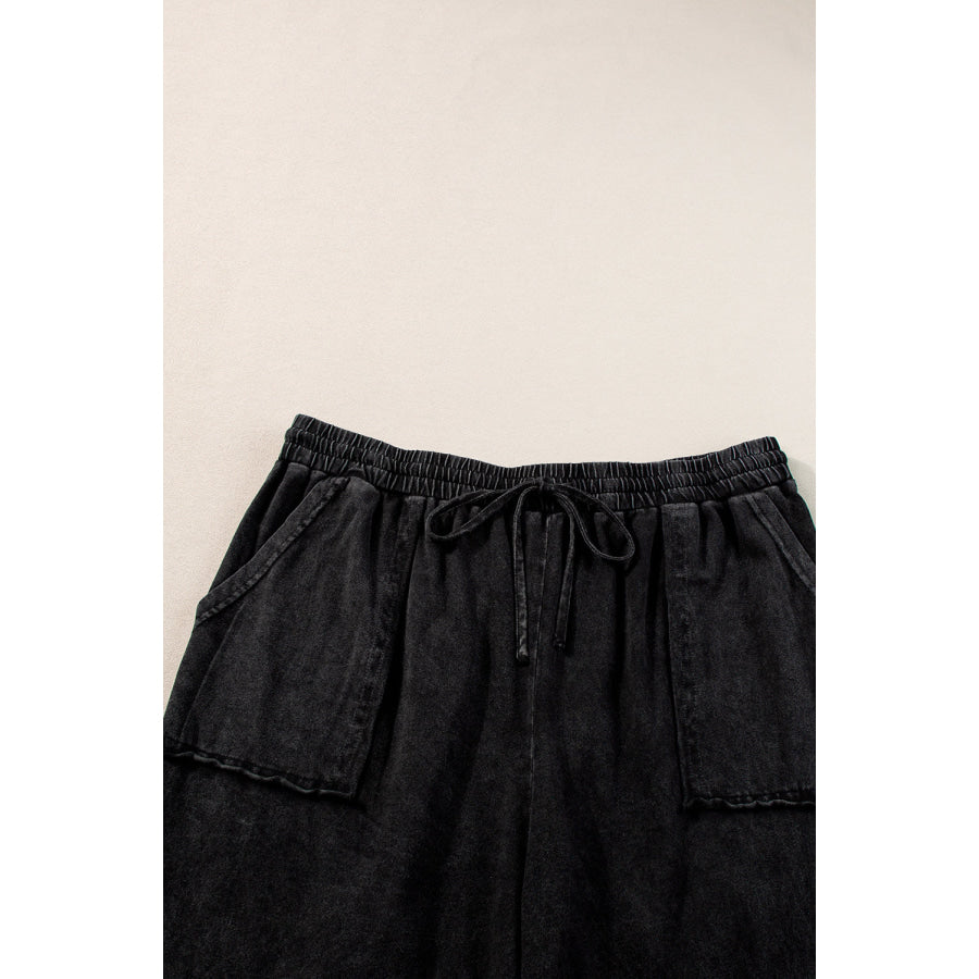 Black Plus Mineral Wash Exposed Seam Wide Leg Cropped Pants Plus Size/Plus Size Bottoms