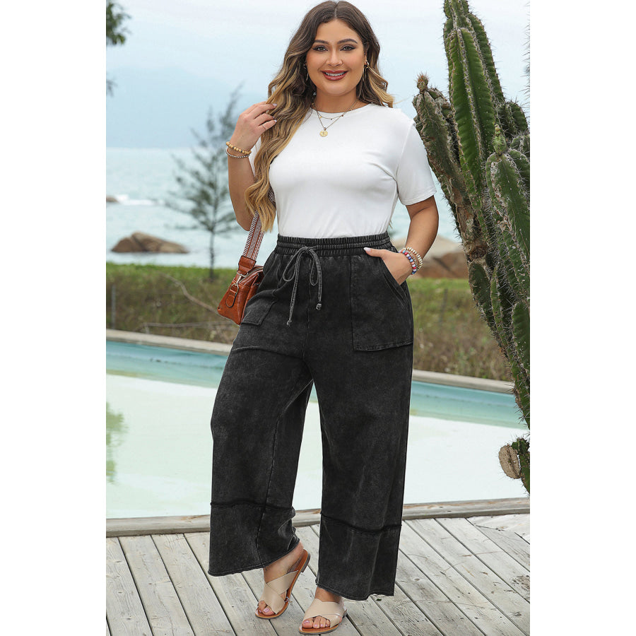 Black Plus Mineral Wash Exposed Seam Wide Leg Cropped Pants Plus Size/Plus Size Bottoms