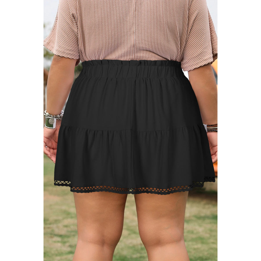 Black Plus Size Frilled Elastic Waist Lace Trim Boho Ruffled Shorts Plus Size/Plus Size Bottoms