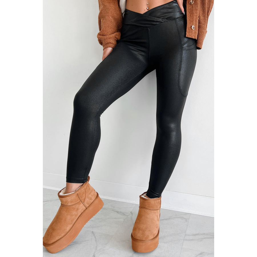 Black V Crossover High Waist Pocketed Leggings Black / S / 85% Polyester + 15% Elastane Sale (50% OFF)/Sale (50% OFF)