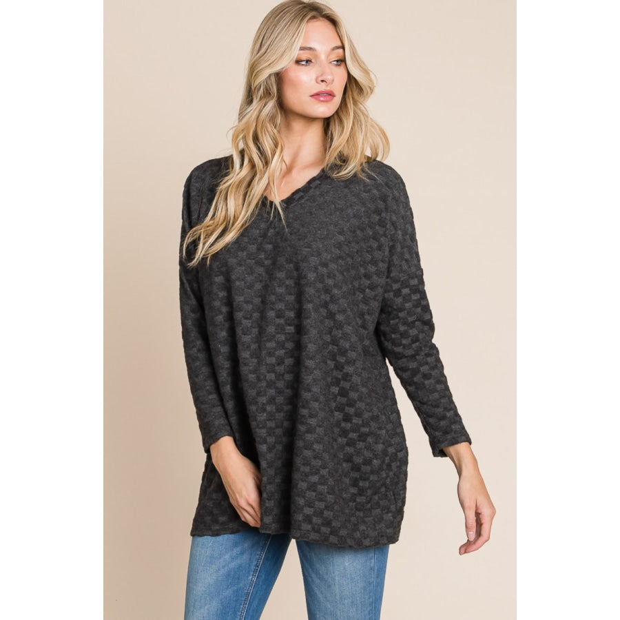 BOMBOM Checkered Long Sleeve V-Neck T-Shirt Apparel and Accessories