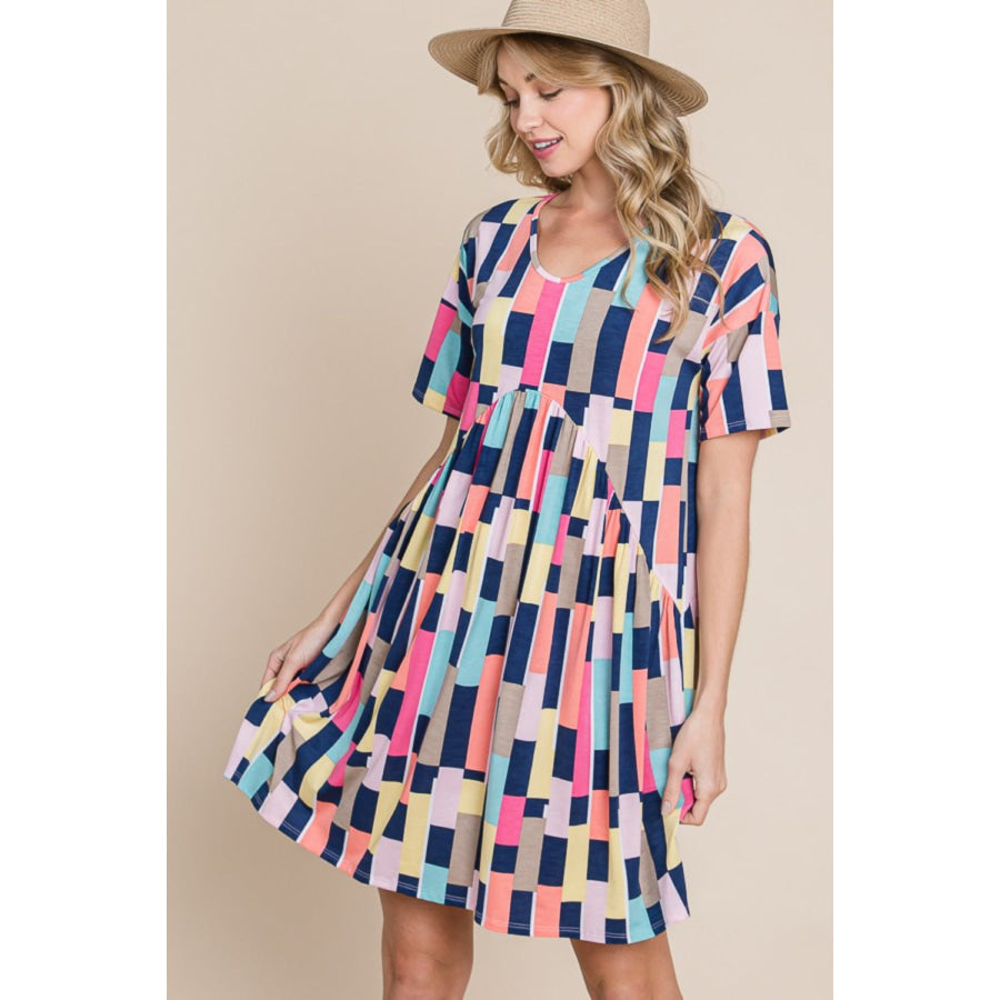 BOMBOM Ruched Color Block Short Sleeve Mini Dress Apparel and Accessories