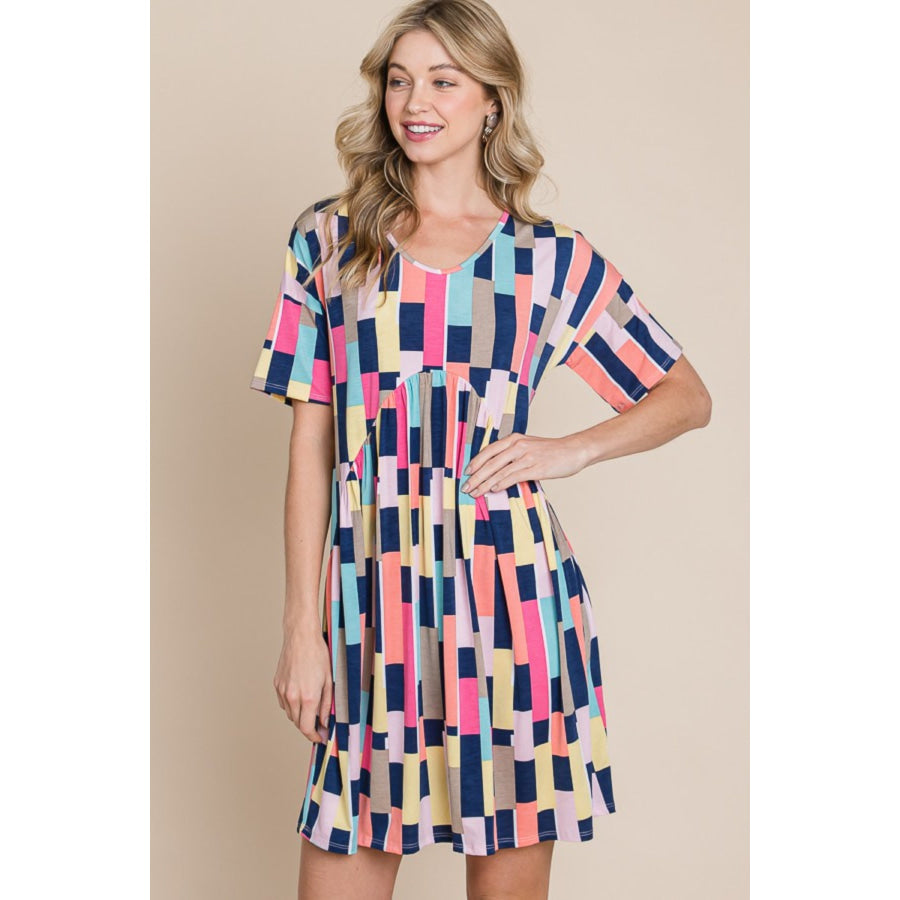 BOMBOM Ruched Color Block Short Sleeve Mini Dress Apparel and Accessories