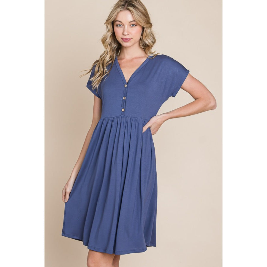 BOMBOM V-Neck Short Sleeve Dress Apparel and Accessories