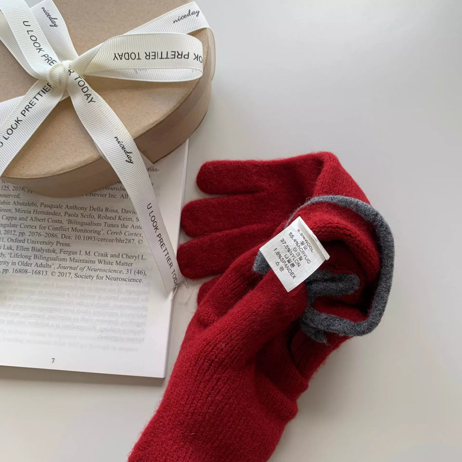 Bow-Decorated Knit Gloves Apparel and Accessories