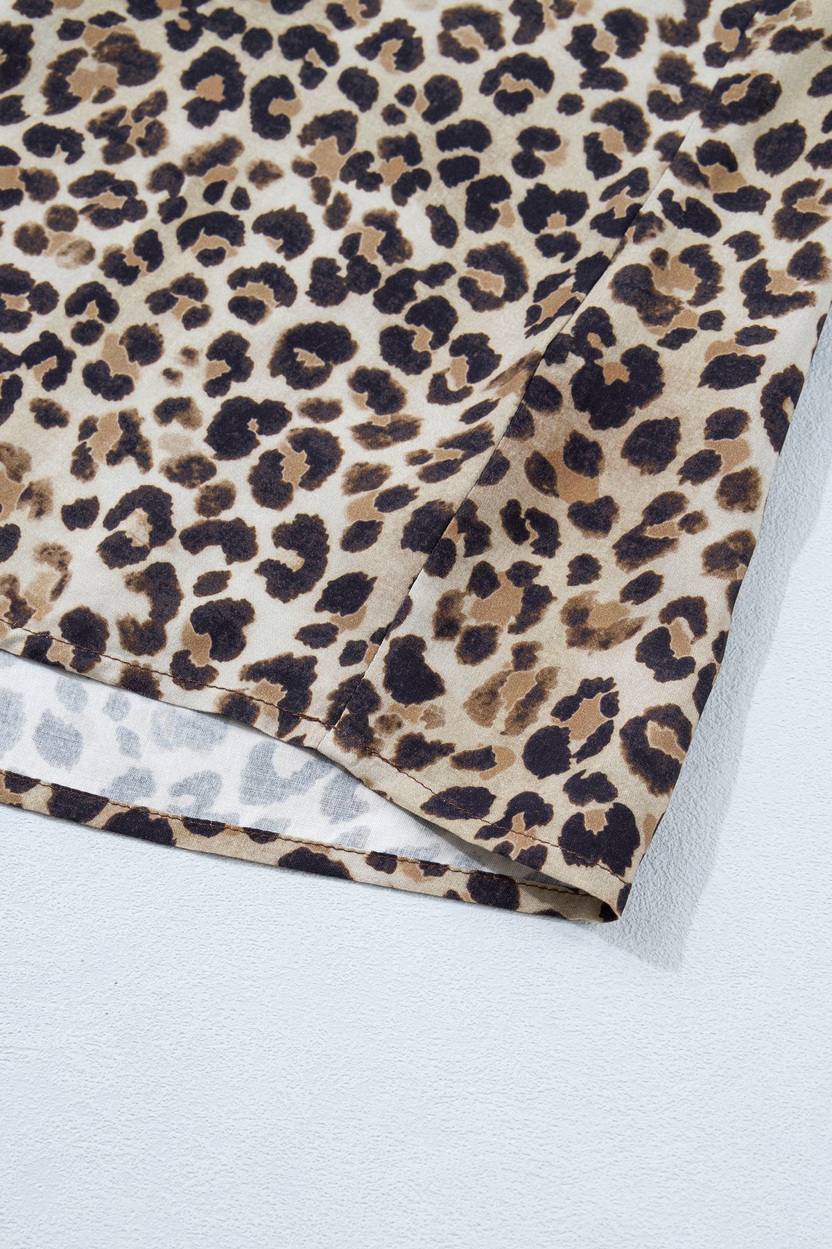 Brown Plus Size Leopard Print Crinkled Colorblock Patchwork V Neck Blouse