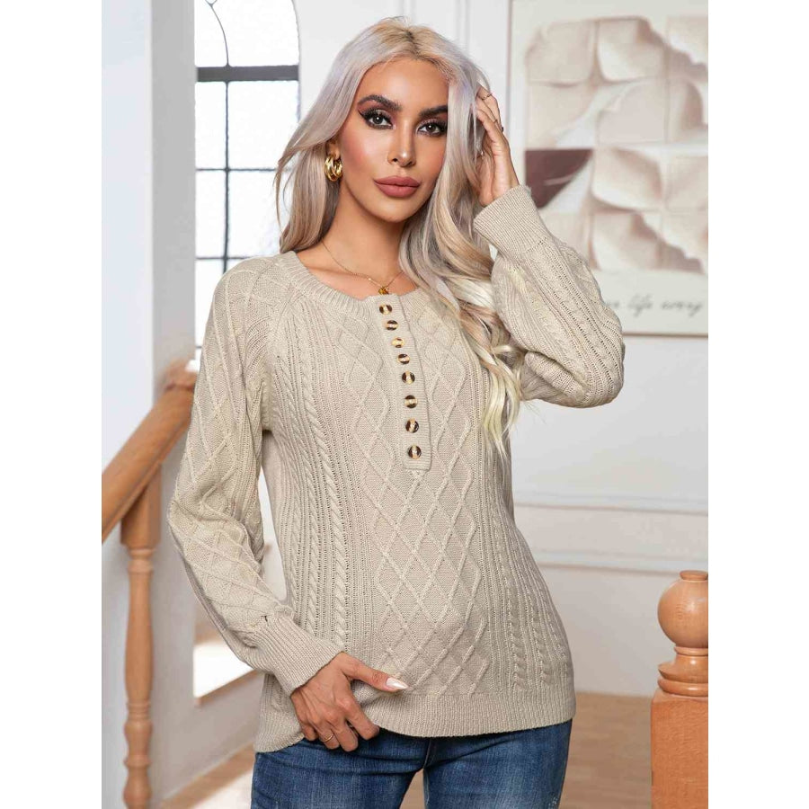 Cable-Knit Round Neck Buttoned Sweater Beige / S