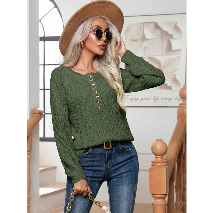 Cable-Knit Round Neck Buttoned Sweater