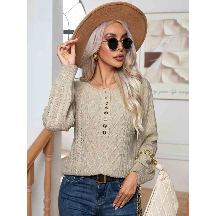 Cable-Knit Round Neck Buttoned Sweater