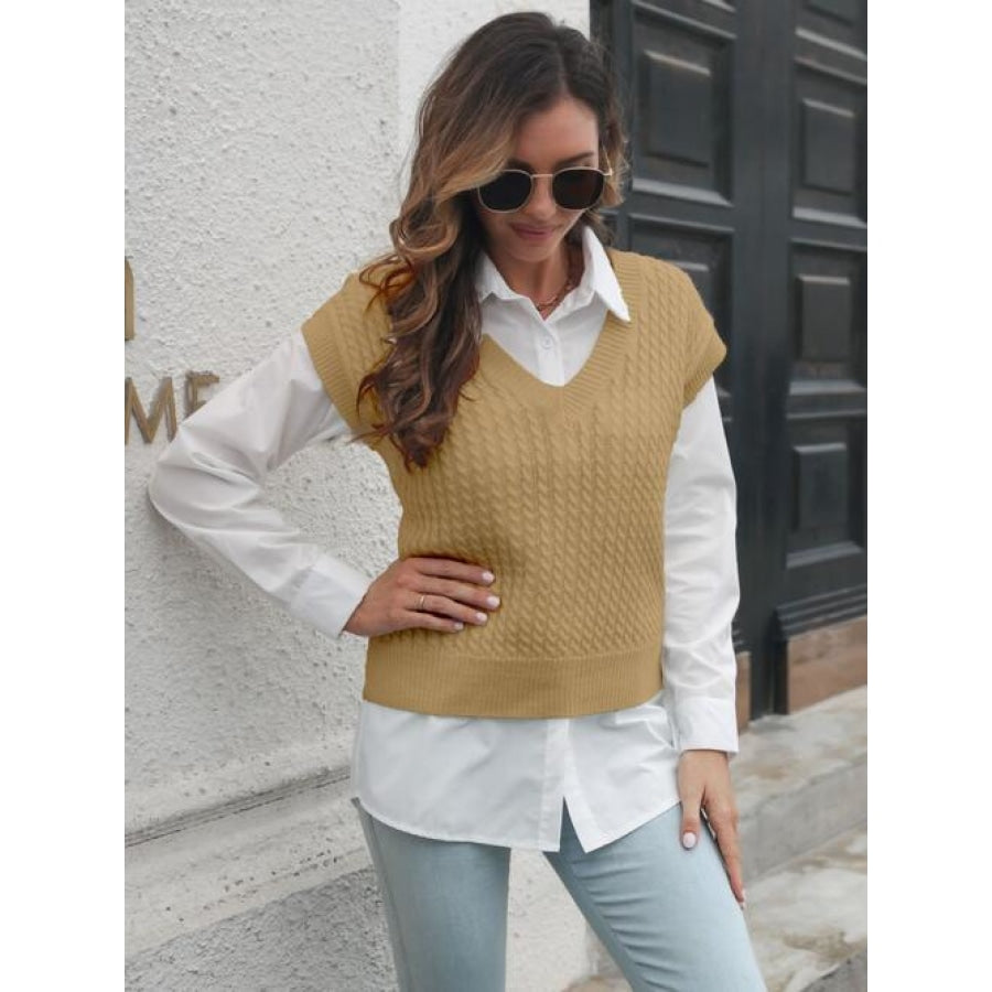 Cable-knit V-Neck Sweater Vest Khaki / S