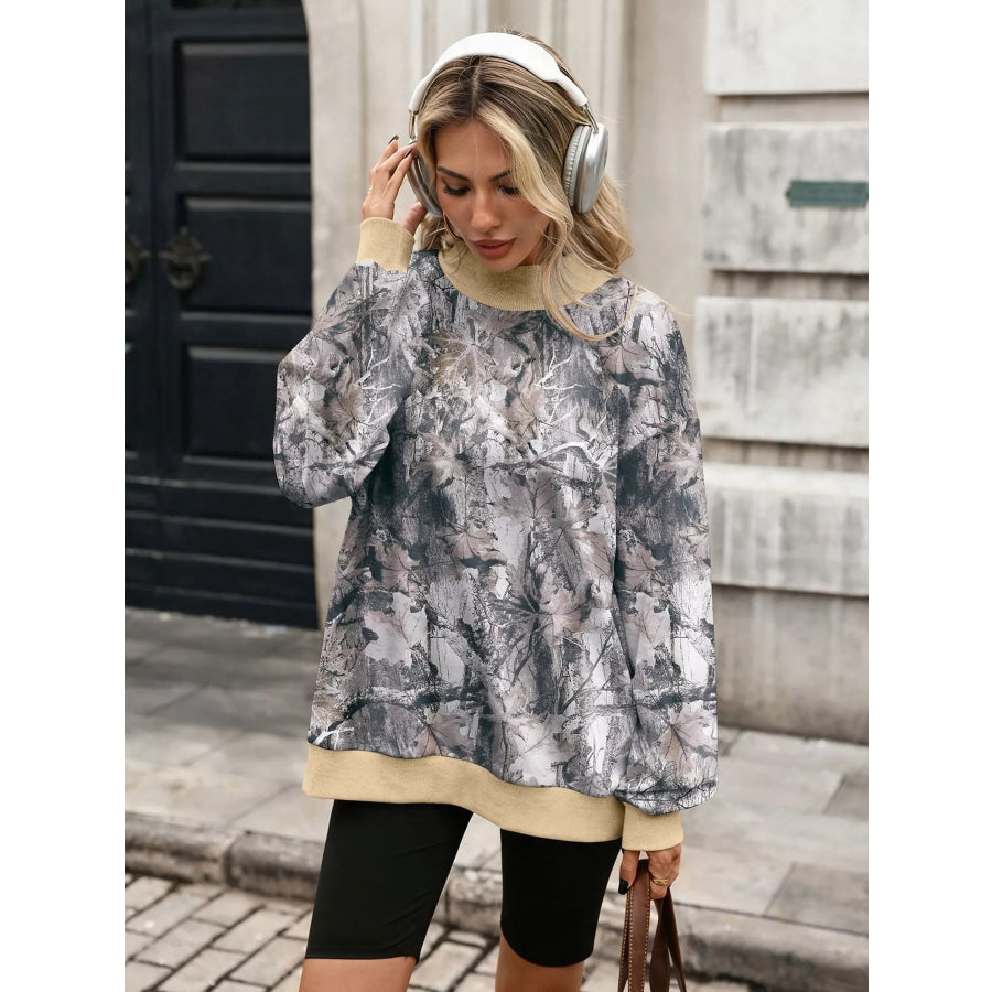 Camouflage Print Mock Neck Sweatshirt / S Apparel and Accessories