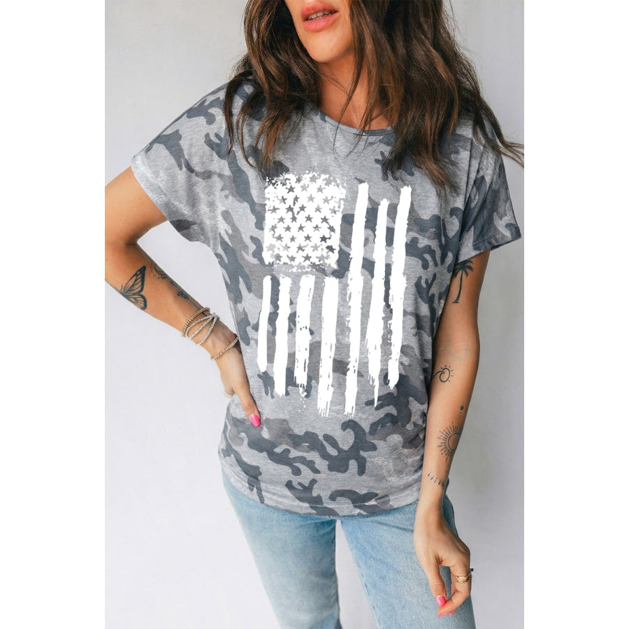Camouflage Retro American Flag Printed Tee Gray / S Apparel and Accessories