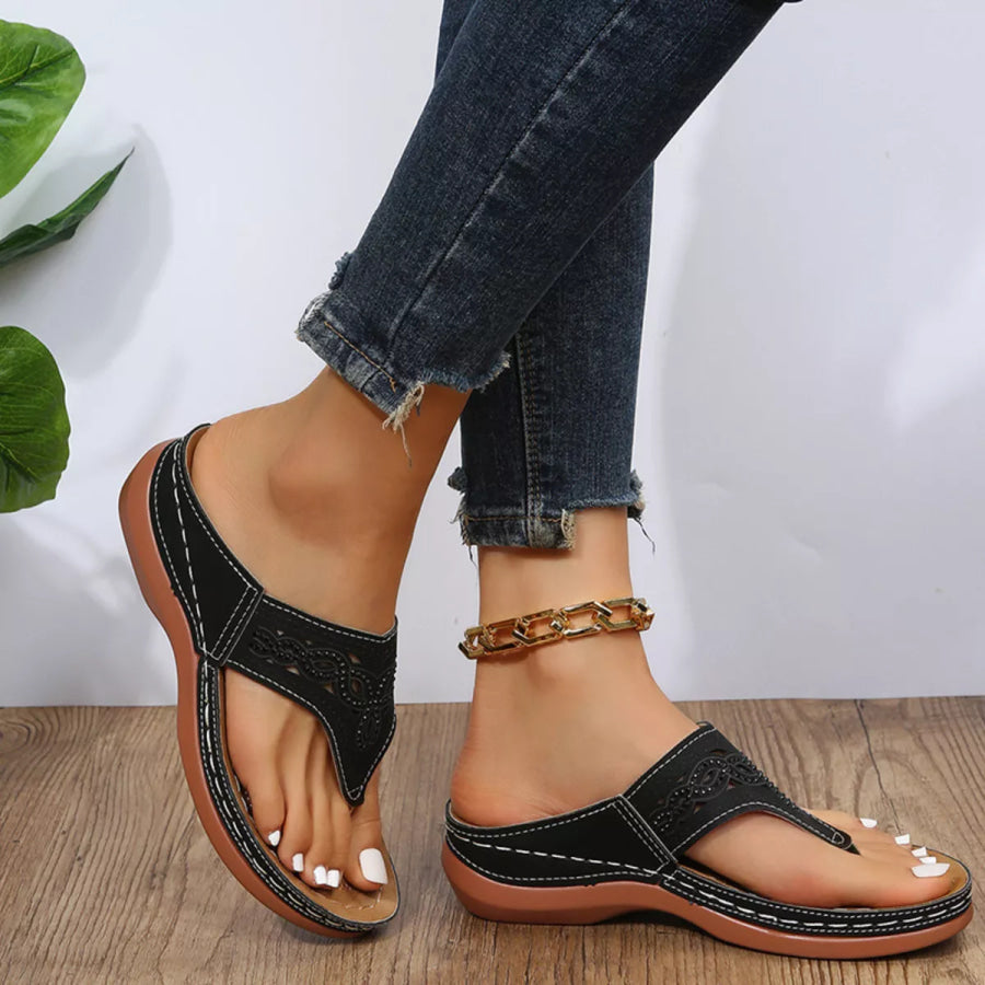 Casual Hollow-Out Thong Sandals Apparel and Accessories