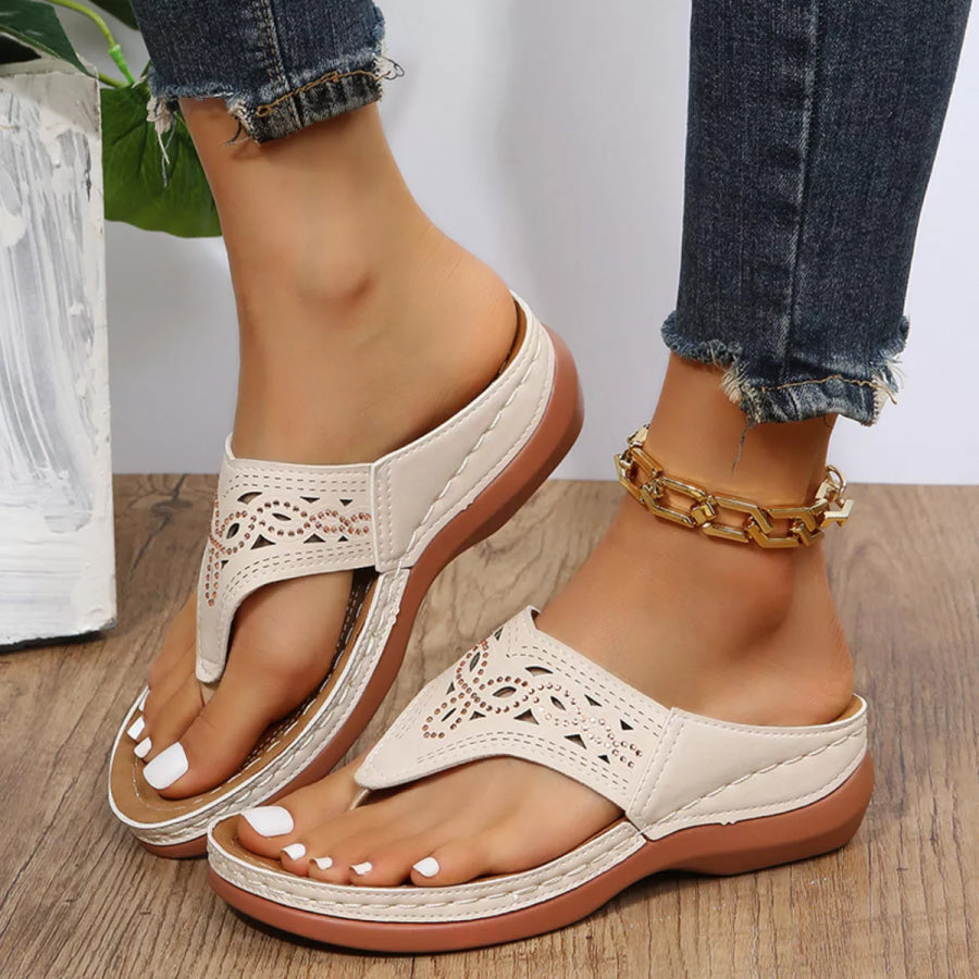 Casual Hollow-Out Thong Sandals Off-white / 36 Apparel and Accessories
