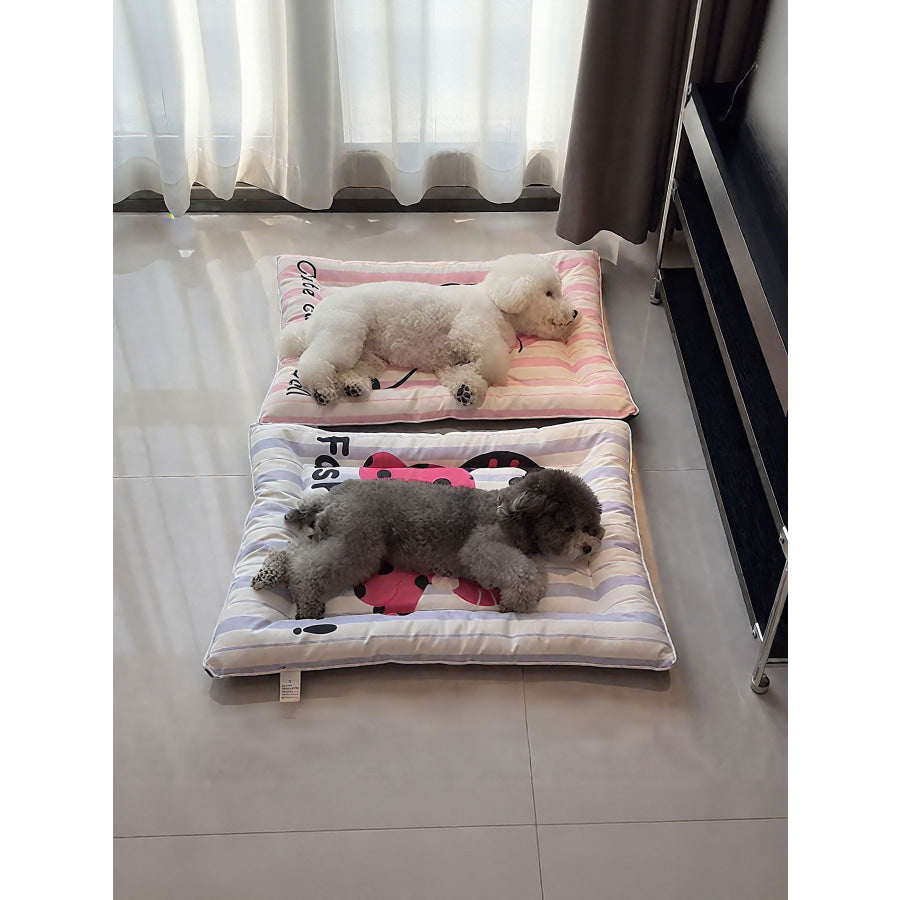 Cat Striped Pet Mat & Bed Apparel and Accessories