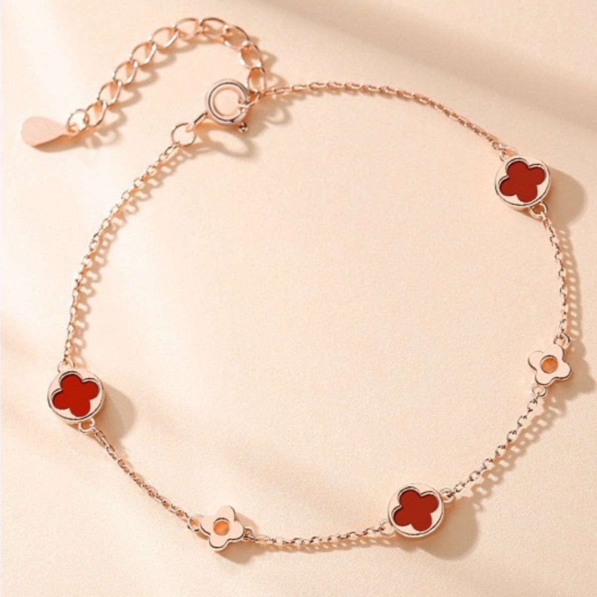 e5239866-aa0f-47c4-a4db-c613641b5306-Max