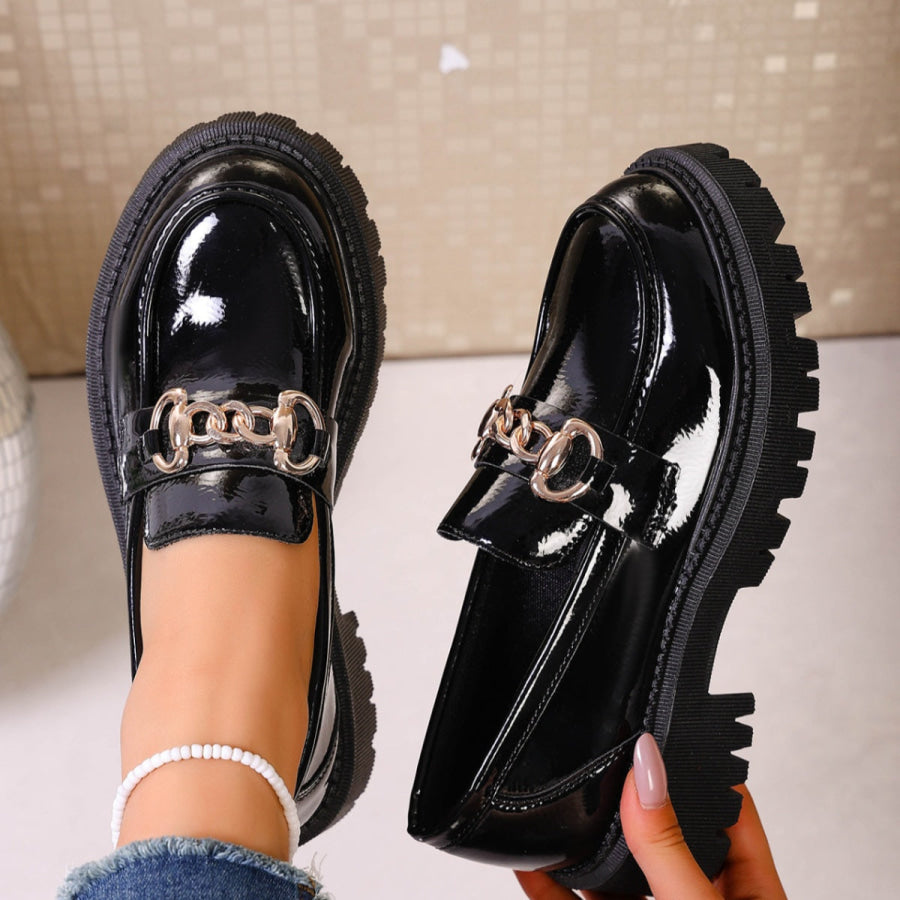 Chain Decor Round Toe Loafers Apparel and Accessories