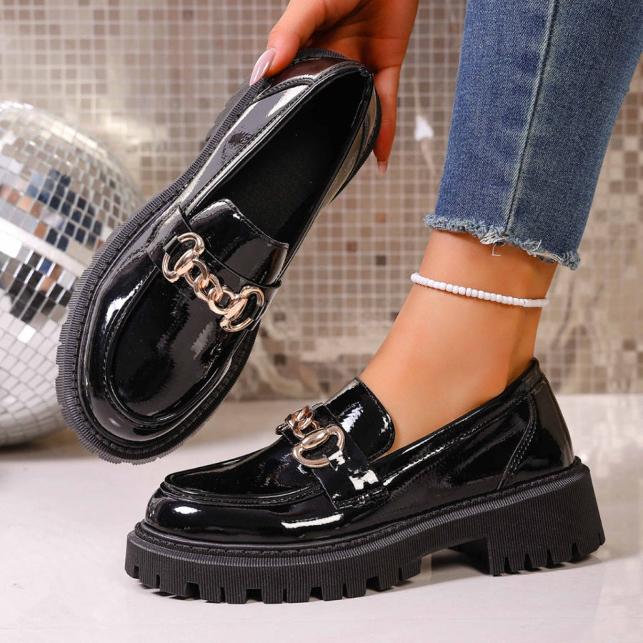 Chain Decor Round Toe Loafers Apparel and Accessories