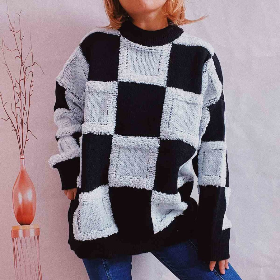 Checkered Round Neck Long Sleeve Sweater Black / S