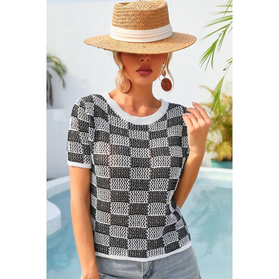 Checkered Short Sleeve Knit Top