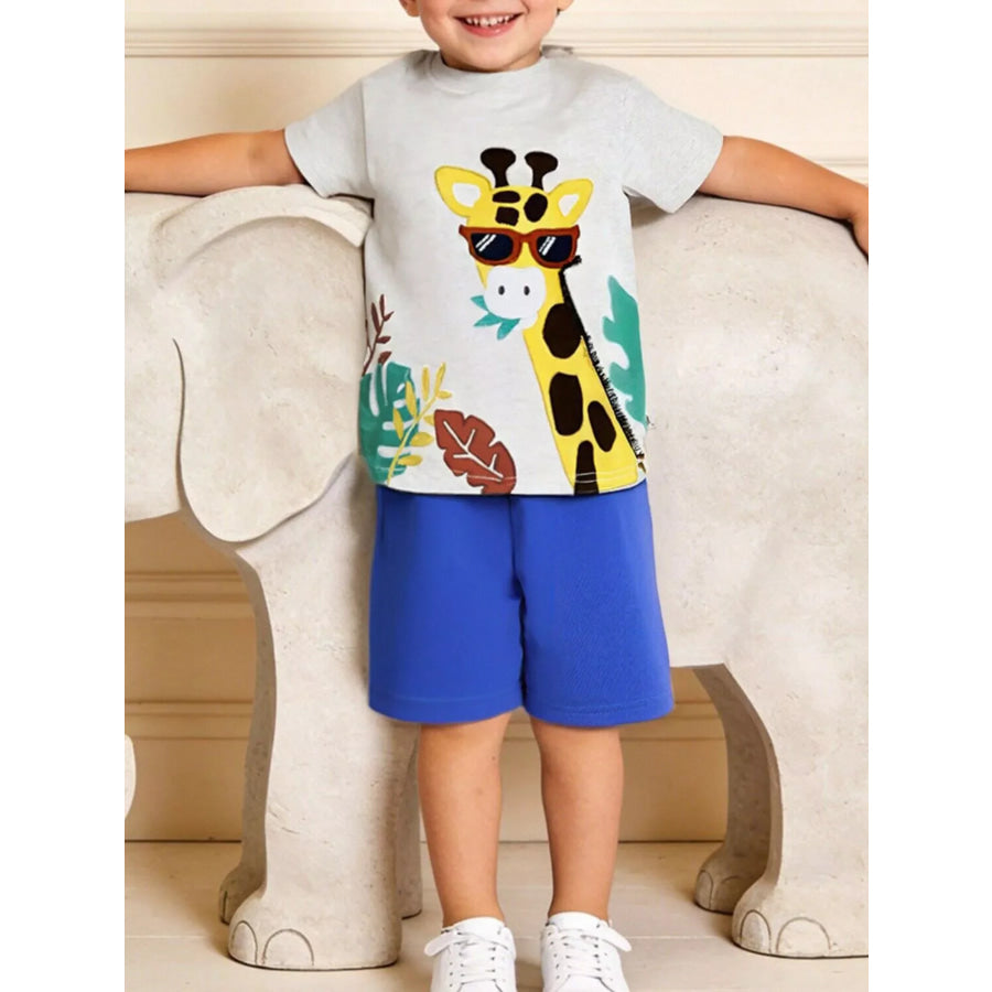 Children’s Giraffe Graphic Tee and Shorts Set Light Gray / 2Y Apparel and Accessories