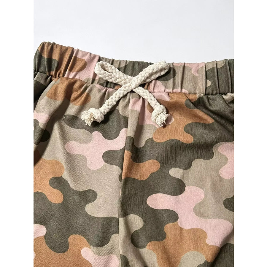 Children’s Hunting Theme Graphic Bodysuit and Camo Pants Set with Hat Apparel Accessories