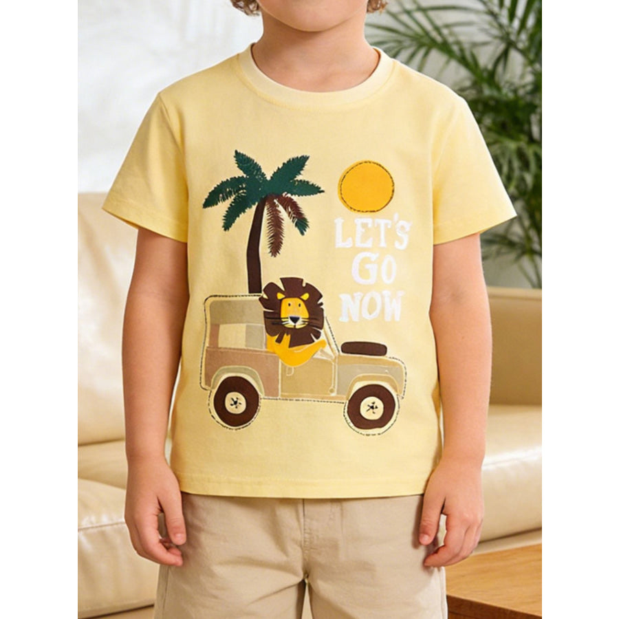 Children’s Lion Graphic Short Sleeve T-Shirt Pastel Yellow / 2-3Y Apparel and Accessories