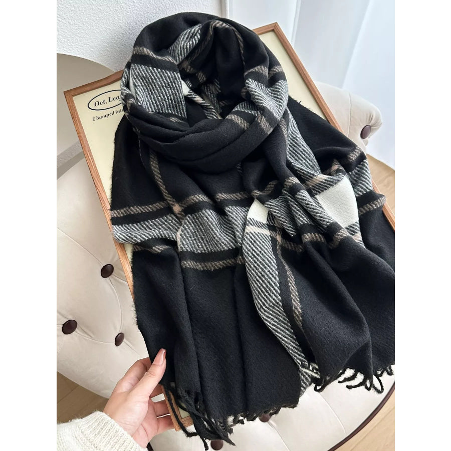 Classic Plaid Pattern Tassel Winter Scarf Apparel and Accessories