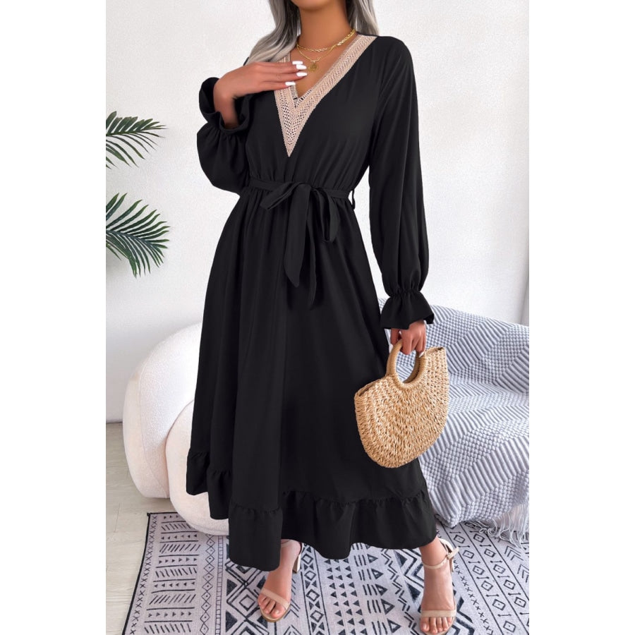 Contrast Belted Flounce Sleeve Dress