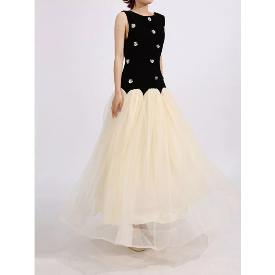 Contrast Flower Sleeveless Tulle Maxi Dress Apparel and Accessories