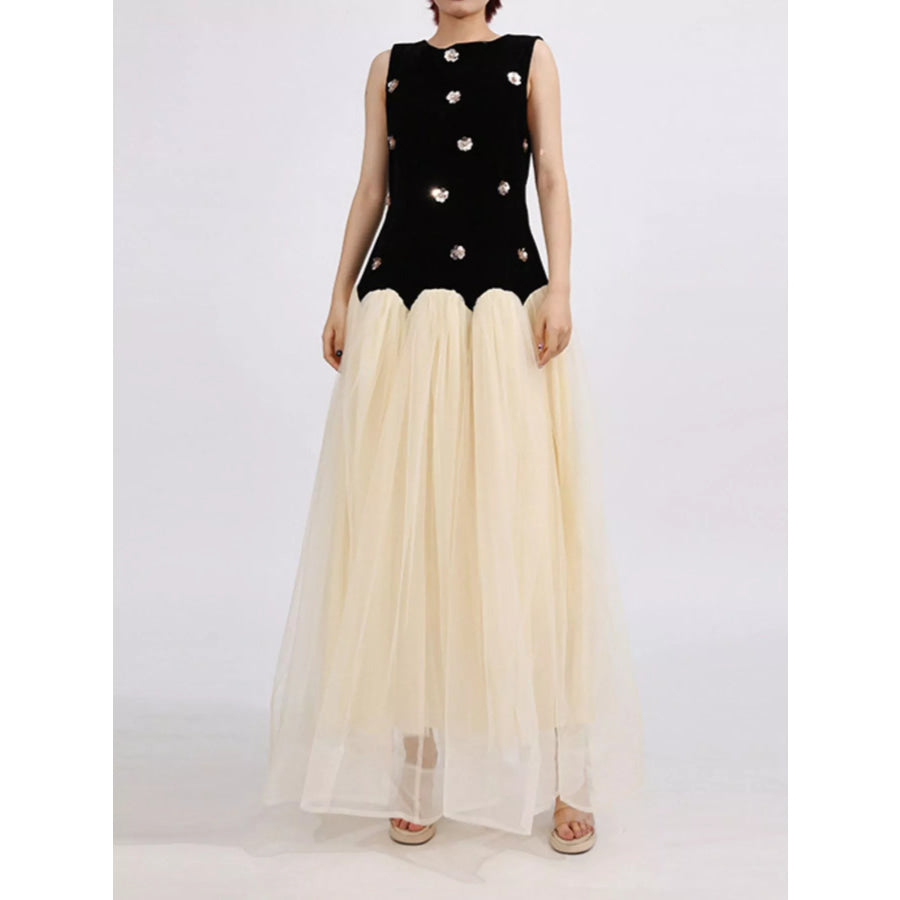 Contrast Flower Sleeveless Tulle Maxi Dress Apparel and Accessories