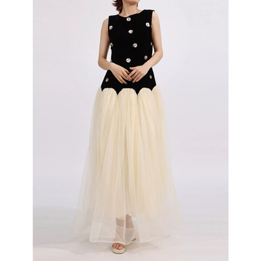 Contrast Flower Sleeveless Tulle Maxi Dress Apparel and Accessories