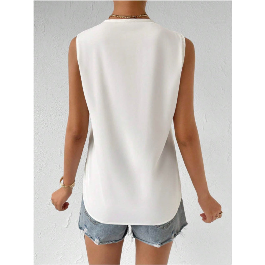 Contrast Geometric V - Neck Tank White / S Apparel and Accessories