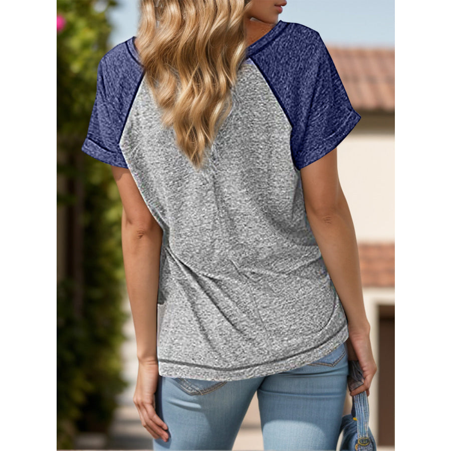 Contrast Notched Short Sleeve T-Shirt Gray / S Apparel and Accessories