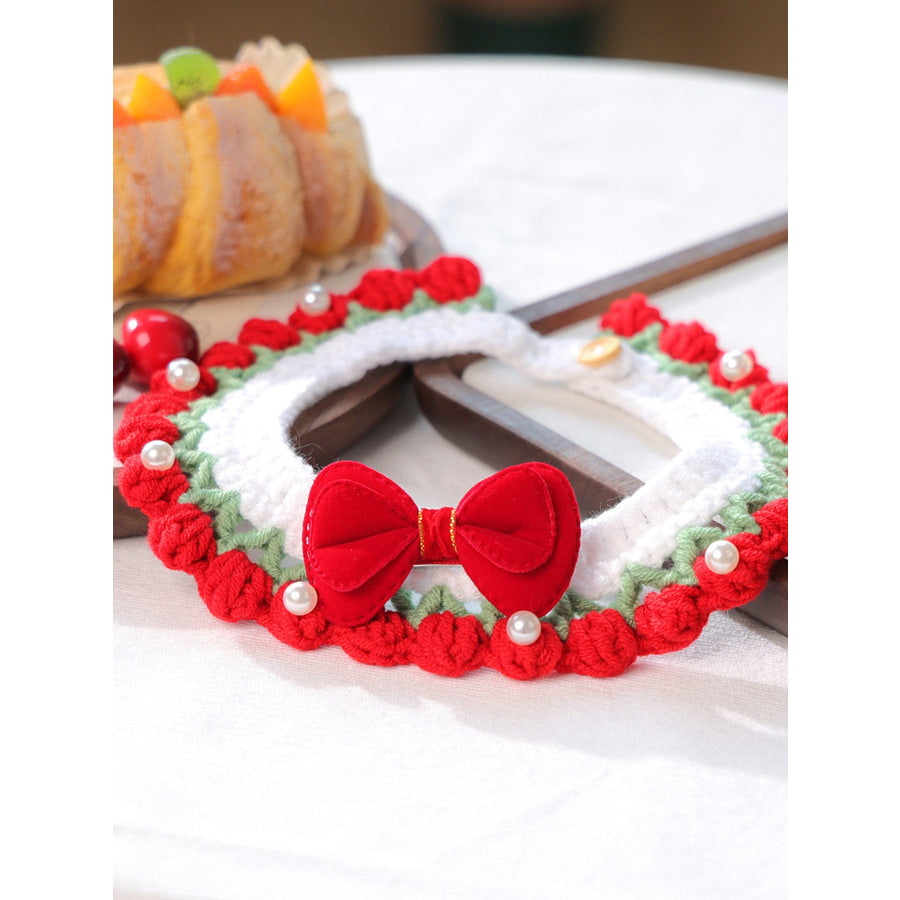 Contrast Pet Scarf Strawberry Lace / One Size Apparel and Accessories