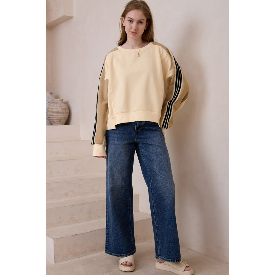 Contrast Round Neck Long Sleeve Sweatshirt Apparel and Accessories