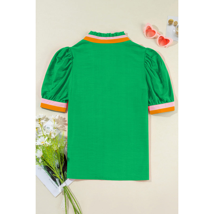 Contrast Trim Notched Short Sleeve Blouse Green / S Apparel and Accessories