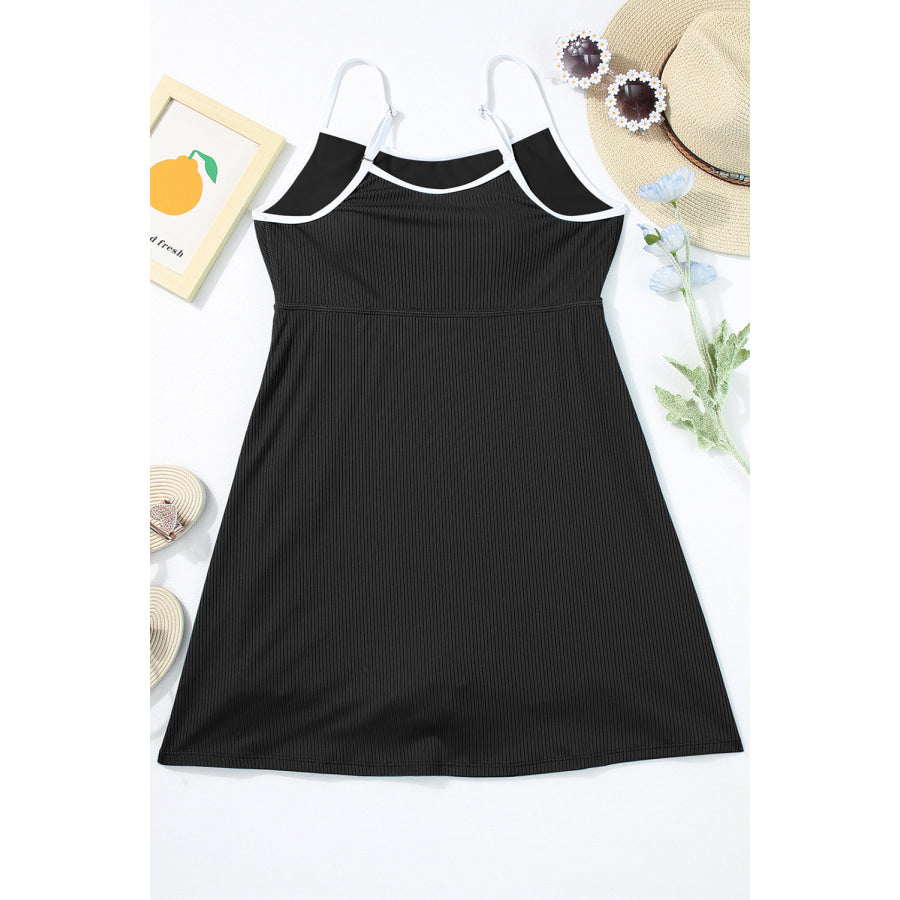 Contrast Trim Scoop Neck One - Piece Swimwear Apparel and Accessories