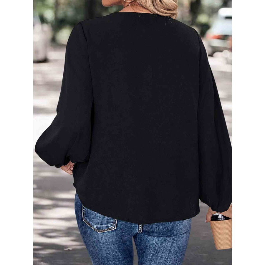 Contrast V-Neck Long Sleeve Blouse