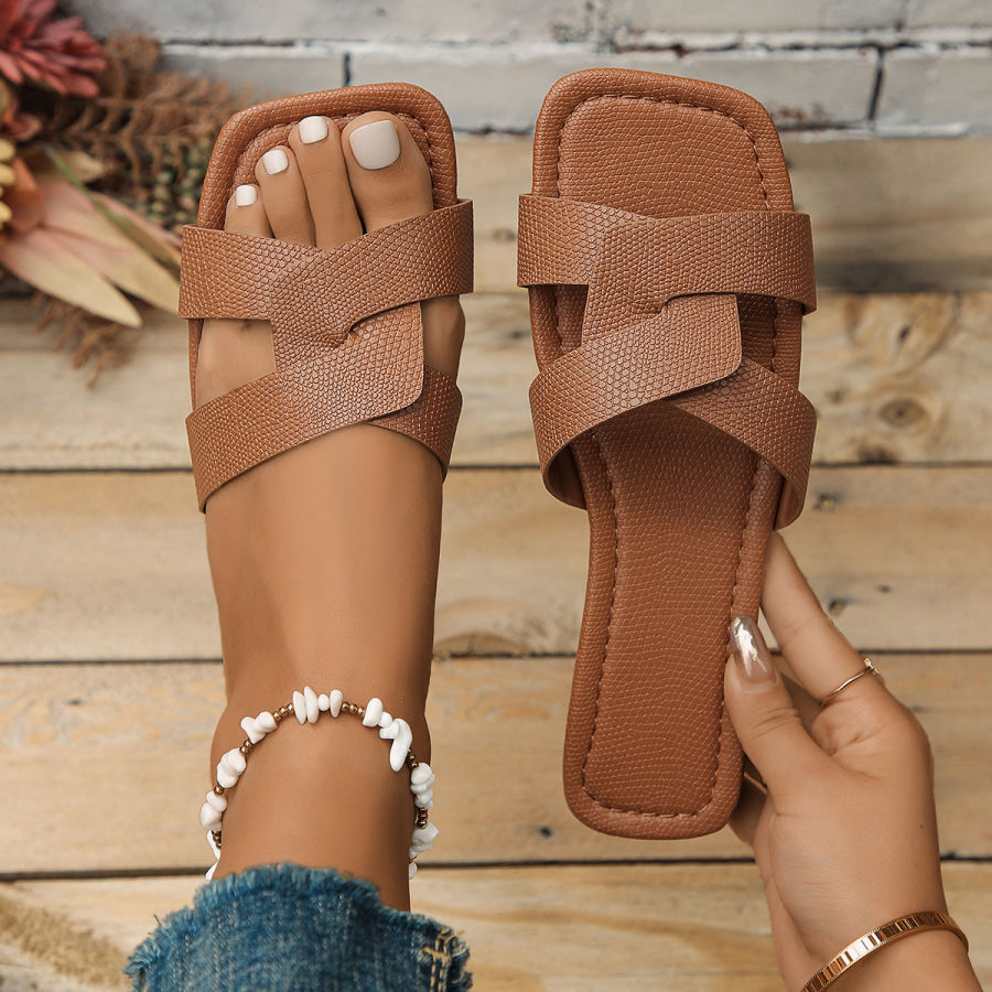 Crisscross Strap Open Toe Flat Sandals Apparel and Accessories