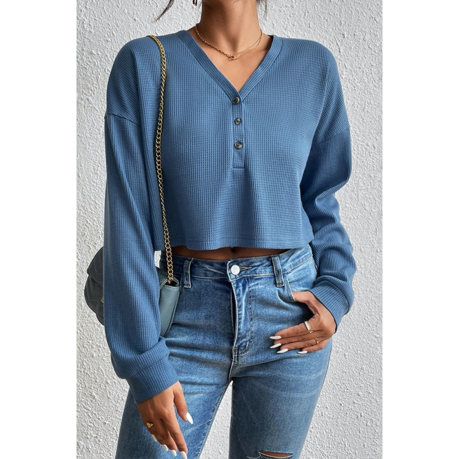 Cropped V-Neck Raglan Sleeve Buttoned Blouse Dusty Blue / S