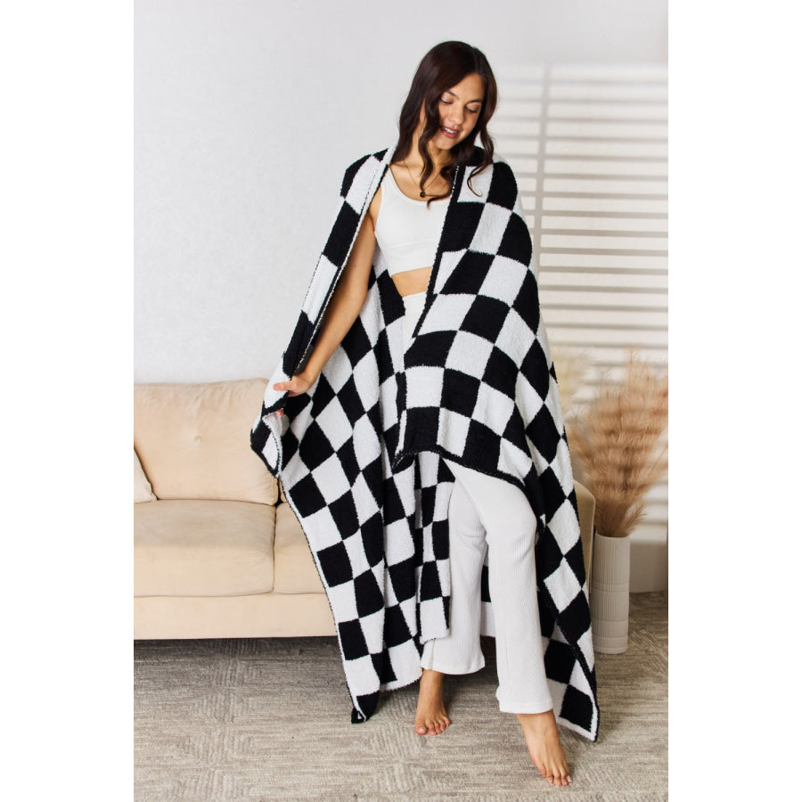 Cuddley Checkered Decorative Throw Blanket Apparel and Accessories